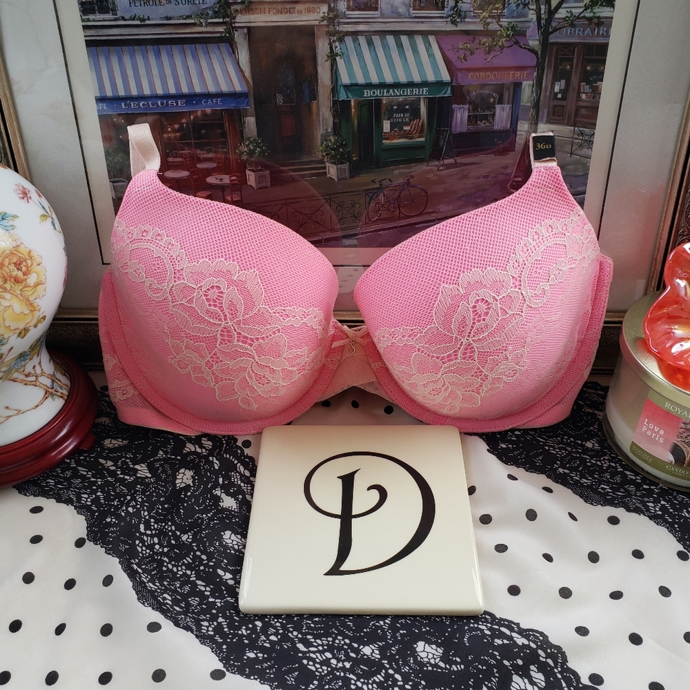 Victoria's Secret Incredible Bra Size 36D + Fishnet Thong Panty M Bundle NWT